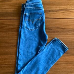 Levi’s jeans 720 high rise super skinny, stretch.